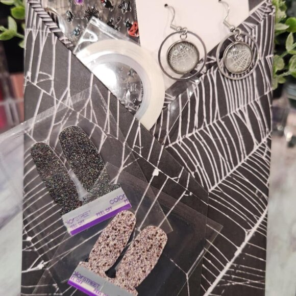 Blind Date with a Mani Bundle - Picture 4 of 13